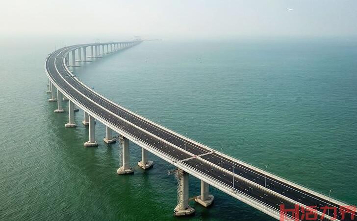 珠海口岸怎么去香港口岸，港珠澳大桥哪些车能走？