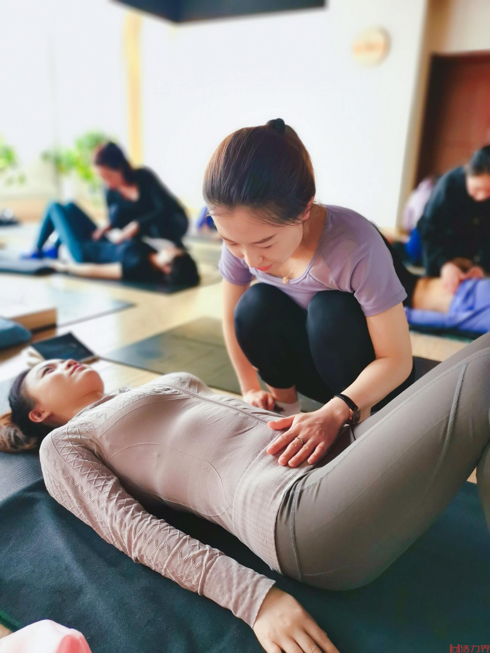 理疗瑜伽有哪些基本动作？