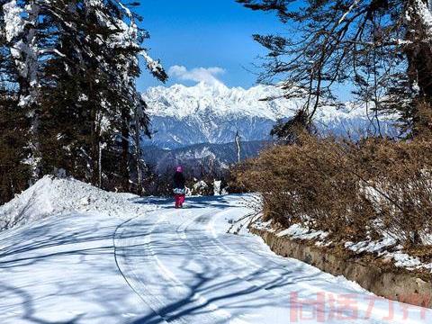 2021王岗坪贡嘎滑雪场自12月24日起正式对外开放