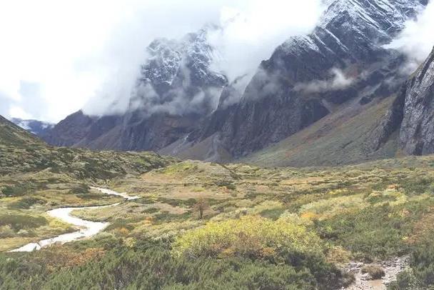 珠峰东坡徒步路线怎么走