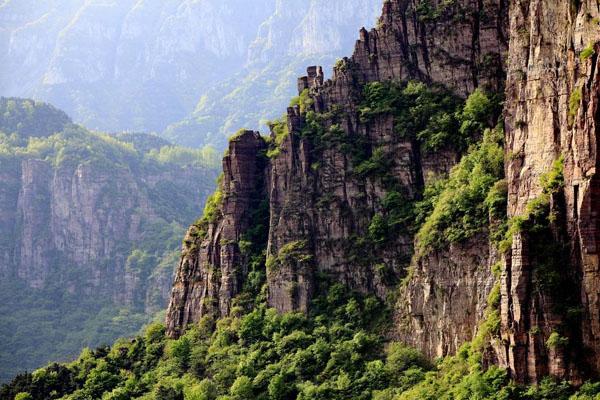 河南爬山去哪个山比较好 最美爬山景点