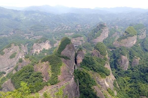 广西八角寨景区在哪里