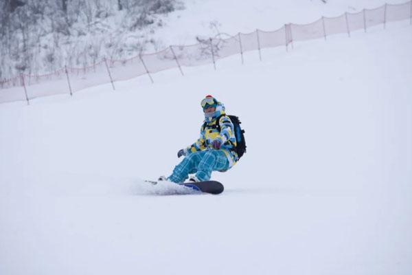 哈尔滨滑雪场哪个好 门票交通地址攻略