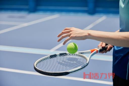 ​网球正手握拍的技巧有哪些？