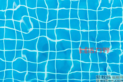 游泳技术——放松