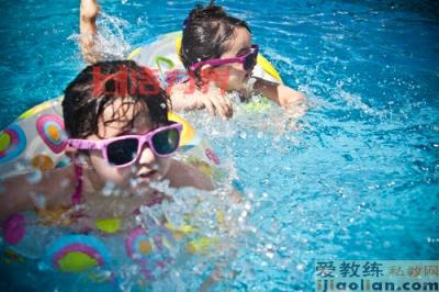 致家长：把游泳当孩子的求生技能去学习