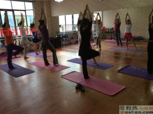 启航浩之沙健身学院——舞韵瑜伽课程 