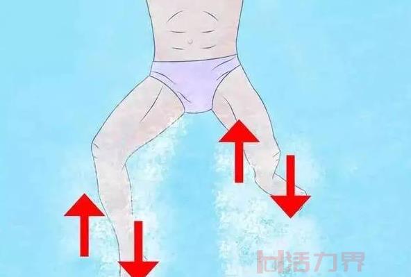 游泳踩水的技巧介绍