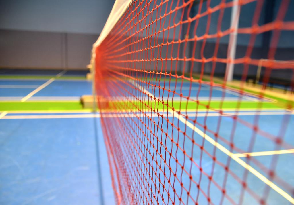 羽毛球网一般有多高？