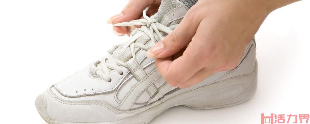 长期穿运动鞋有哪些危害