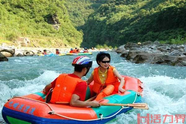 漂流需要带哪些必需品 夏季漂流注意事项