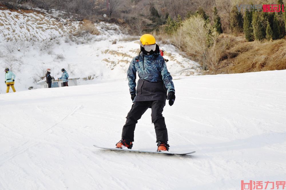 你会搭配单板滑雪的装备吗？