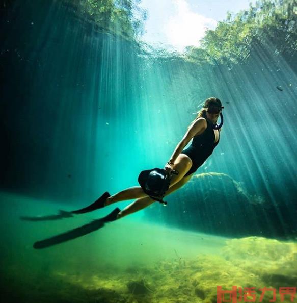 自由潜水就是水中瑜伽，爱上之后，就放不开了！