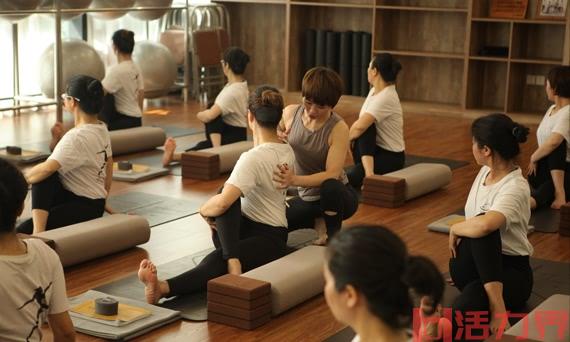 瑜伽教练班和会员班有什么区别？