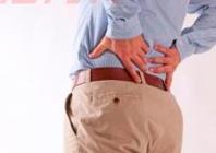 坐久了经常腰背酸疼有什么动作能缓解的？